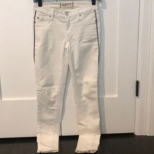 Textile Elizabeth & James White Skinny Jean 27